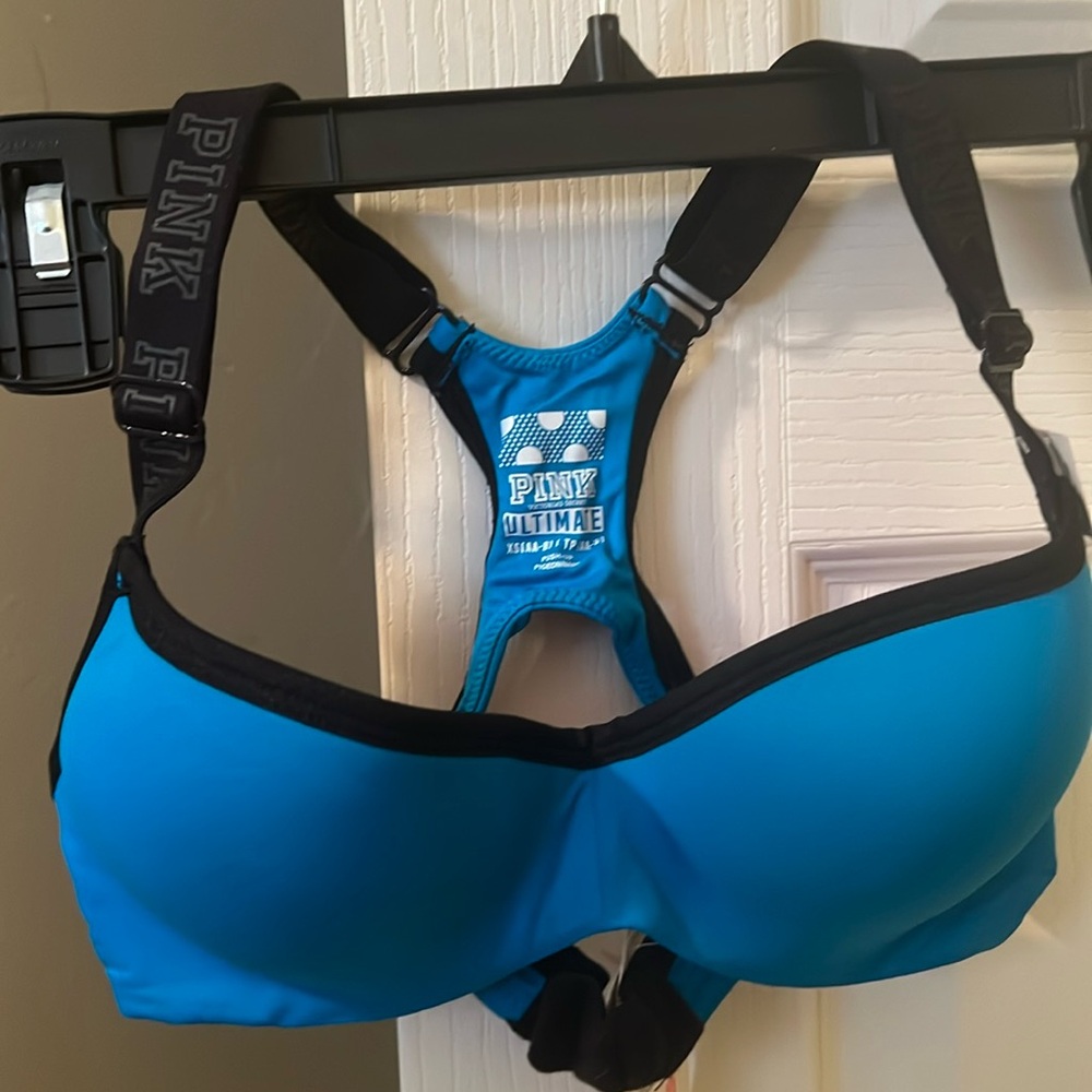 Padded sports bra